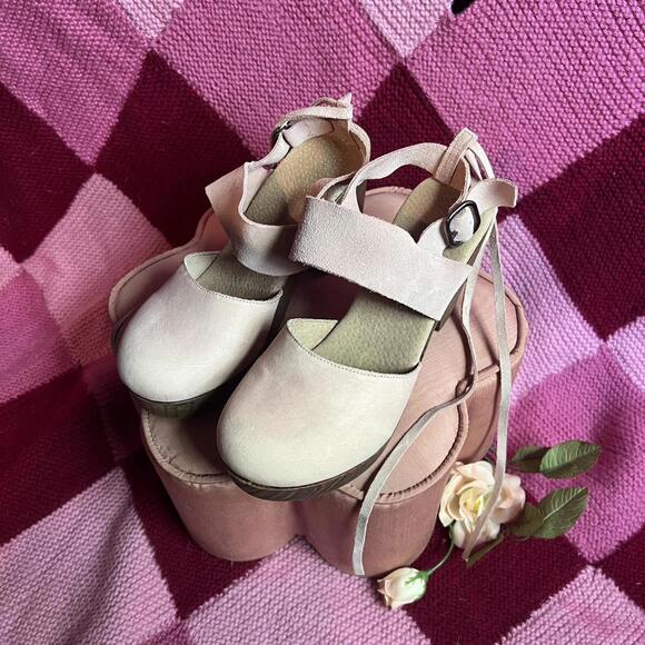 blush pink suede leather Maryjane clogs - Picture 2 of 8